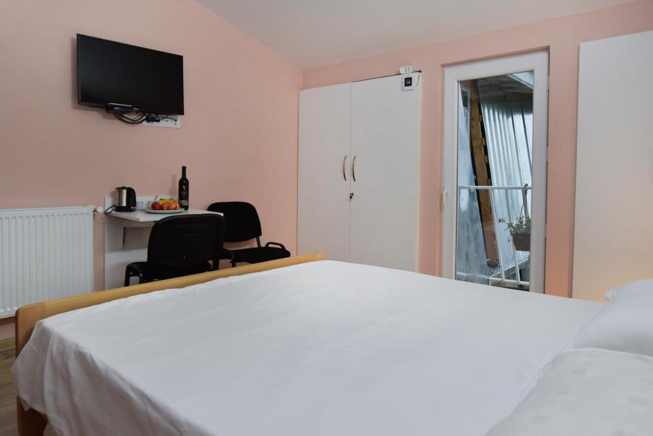 Hb Apartments Laghidze Tbilisi Ngoại thất bức ảnh