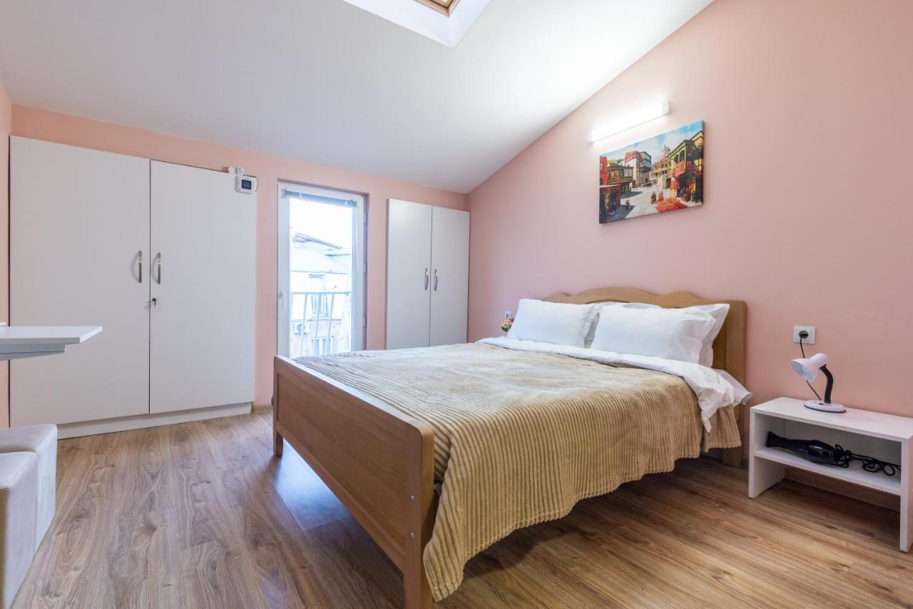 Hb Apartments Laghidze Tbilisi Ngoại thất bức ảnh