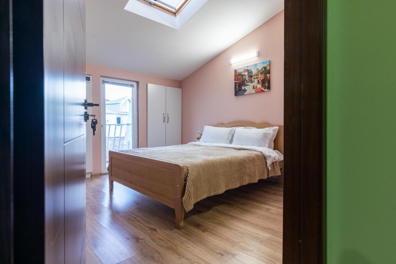 Hb Apartments Laghidze Tbilisi Ngoại thất bức ảnh